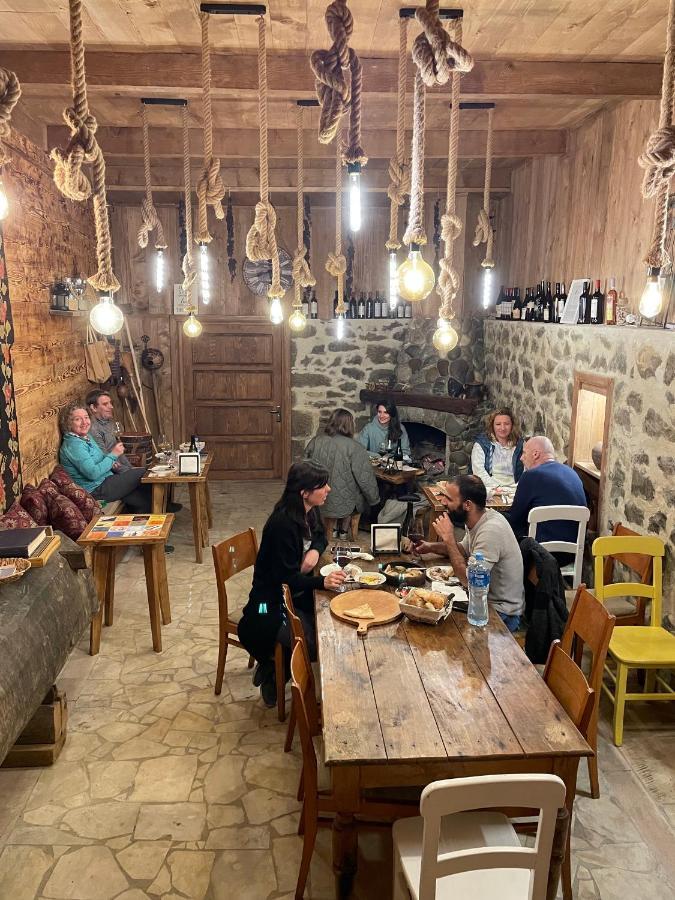 Sadmeli Winery Hotel Ambrolauri Bagian luar foto