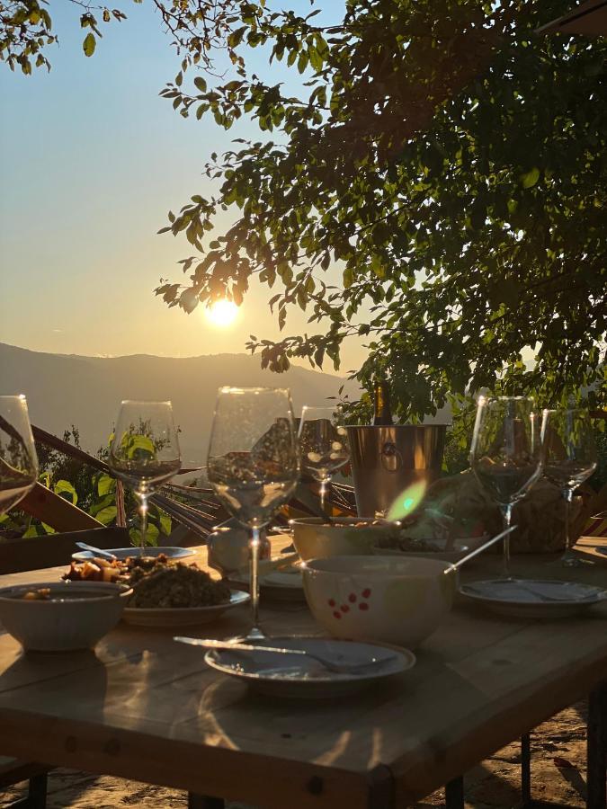 Sadmeli Winery Hotel Ambrolauri Bagian luar foto